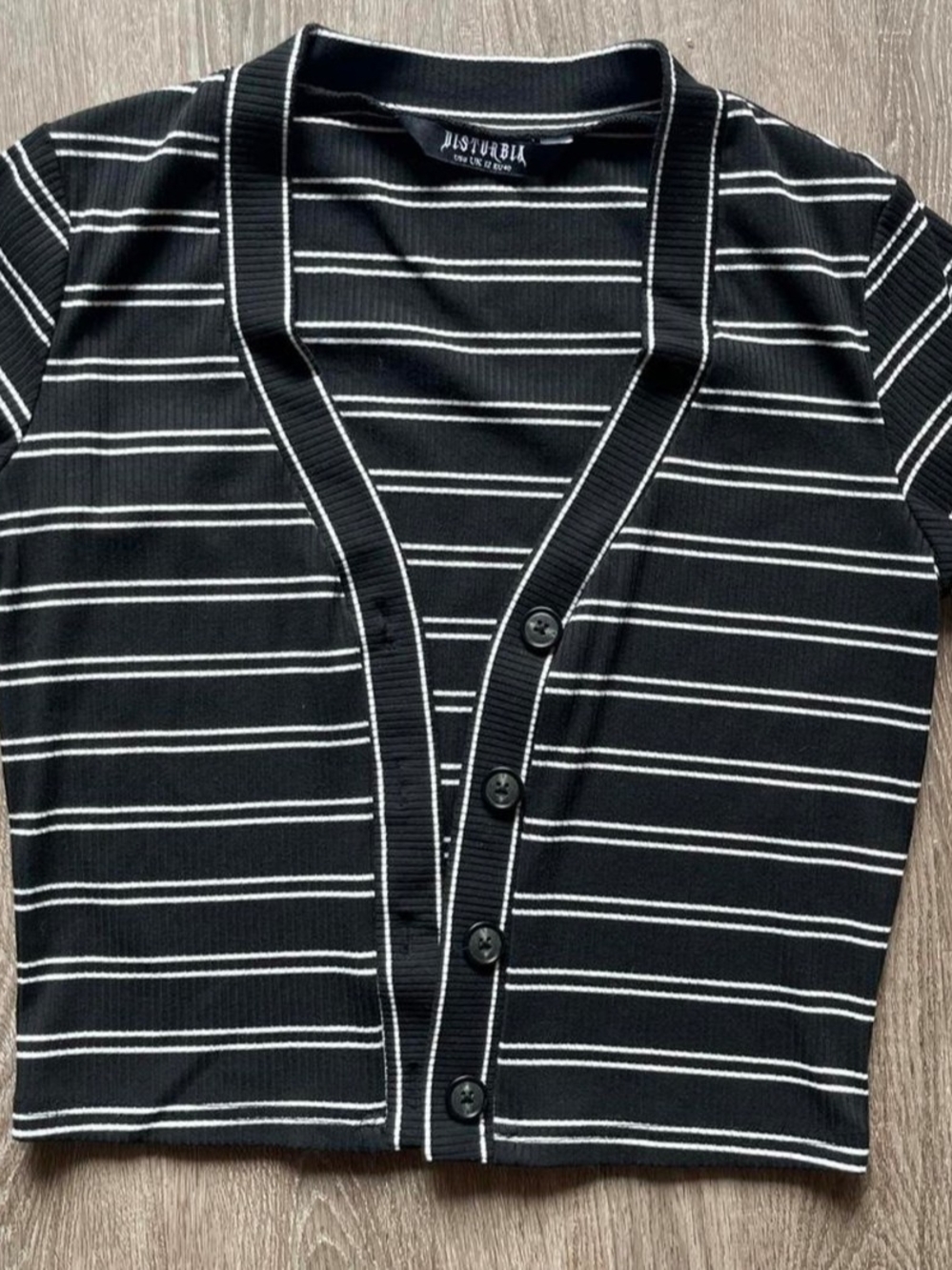 Slash Cropped Cardi - Picture 6 of 7